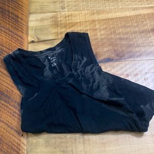Women’s Medium Black Tank